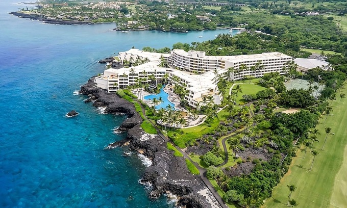 Keauhou Hotel | Perfect Place to Stay! Oceanfront, Game Room, Close to White Sands Beach Park