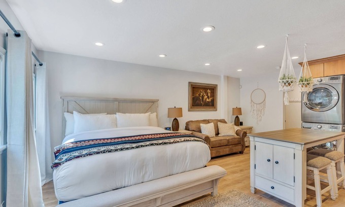 Sundance Apartment | Perfect Studio Room 1/2mile to Sundance Resort