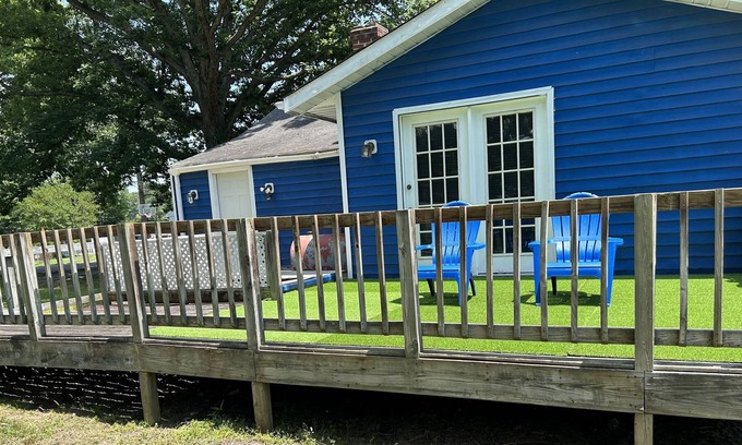 Sandston House | Perfect Vacation Home Moments to Downtown/Airport