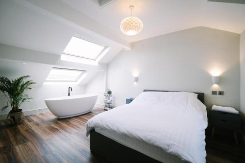 Lancaster House | Period Retreat for 6, explore the Lake District