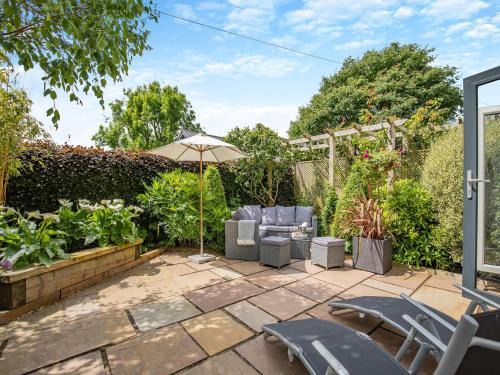 Ashover House | Perkins Cottage
