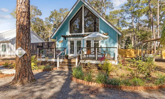 Yulee House | Pet & Family-Friendly w/Fenced Yard & Golf Cart