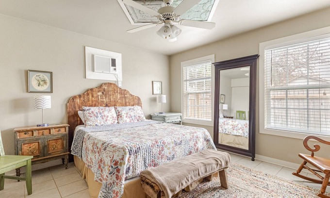 Seguin House | Pet-friendly 1BR Cottage Retreat w/Outdoor BBQ