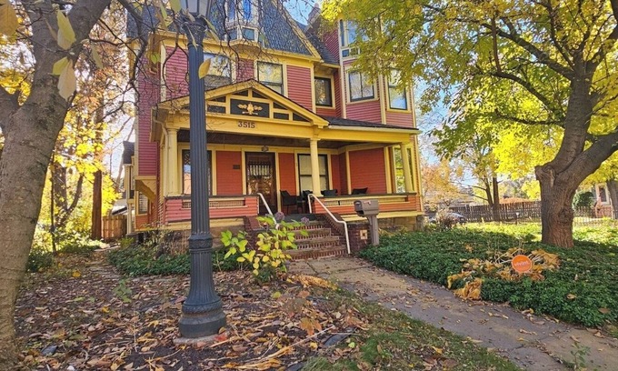 Cleveland House | Pet-Friendly 5BR Retreat BBQ Sleeps 12
