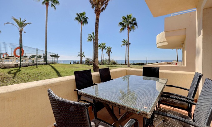 Buenas Noches Apartment | Pet-Friendly Apartment Bermuda Beach 5 with Pool, Terrace & Wi-Fi