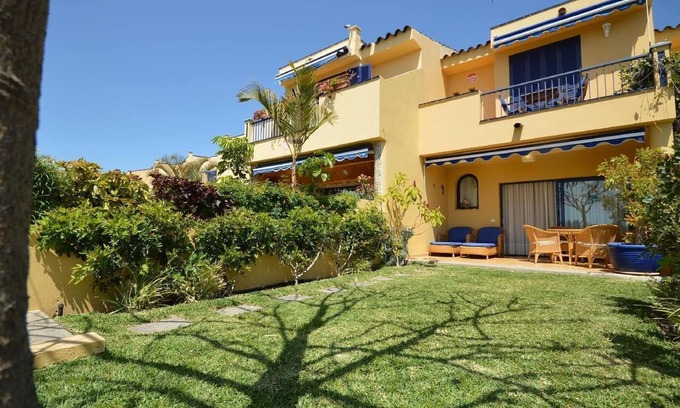 Costa Meloneras House | Pet-Friendly Bungalow Bahia Meloneras with Sea View, Pool, Garden & Wi-Fi