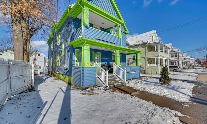 East Hartford Apartment | Pet-Friendly Connecticut Retreat w/ Porch & Grill!
