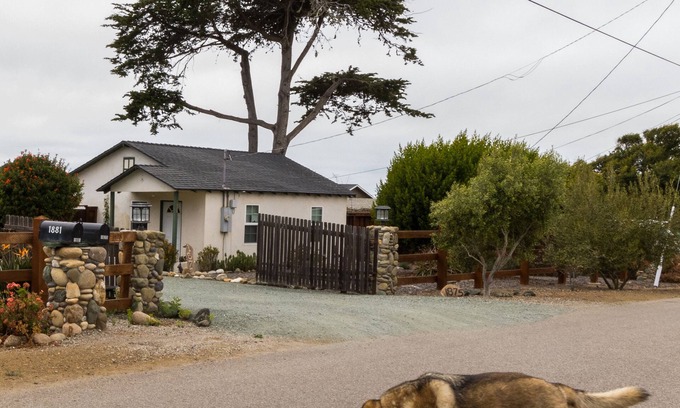Baywood-Los Osos Cottage | Pet Friendly Cottage