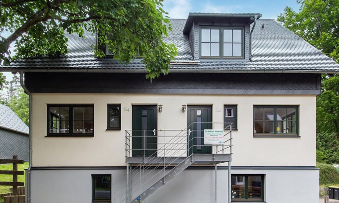 Friedrichshoehe House | Pet-Friendly Getaway