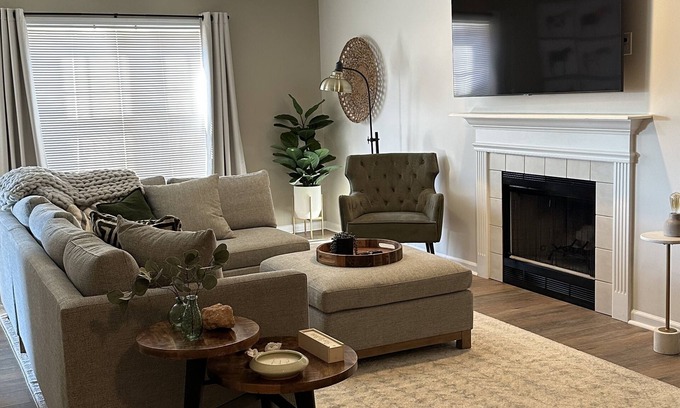 Georgetown House | Pet friendly house minutes from Kentucky Horse Park and UK