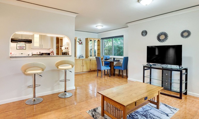 Houston Apartment | Pet-Friendly Houston Vacation Rental w/Patio!
