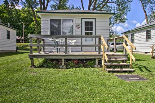 Dent House | Pet-Friendly Lake Cabin Boat Rentals and Dock!