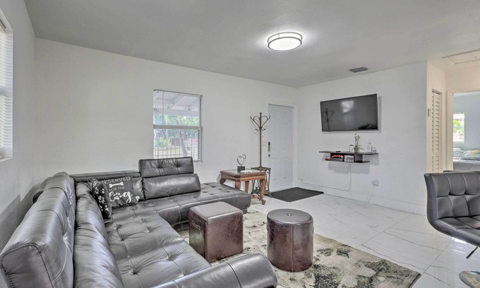 Pinewood House | Pet-Friendly Miami House ~ 8 Mi to Beaches!