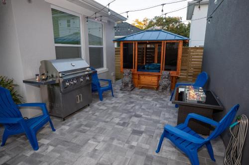 Colonialtown South House | Pet Friendly Modern Zen Studio Retreat with Hot Tub! home