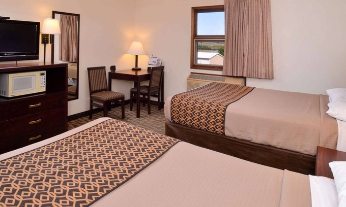 Atlantic Hotel | Pet-Friendly Room w/Kitchenette – Perfect for Short Business Stays