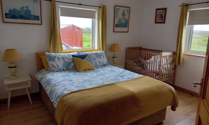 Leagun Villa | Pet friendly Sea side house in Connemara