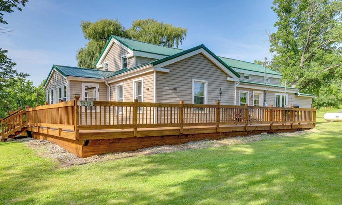 Ovid House | Pet-Friendly Seneca Lake Home w/Private Deck