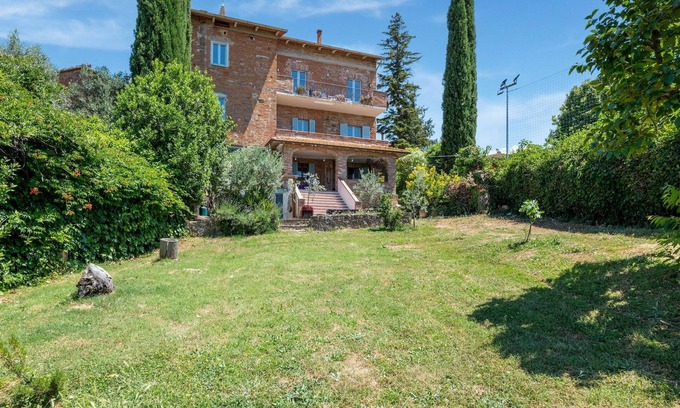 Gioiella Villa | Pet-Friendly Umbria Villa