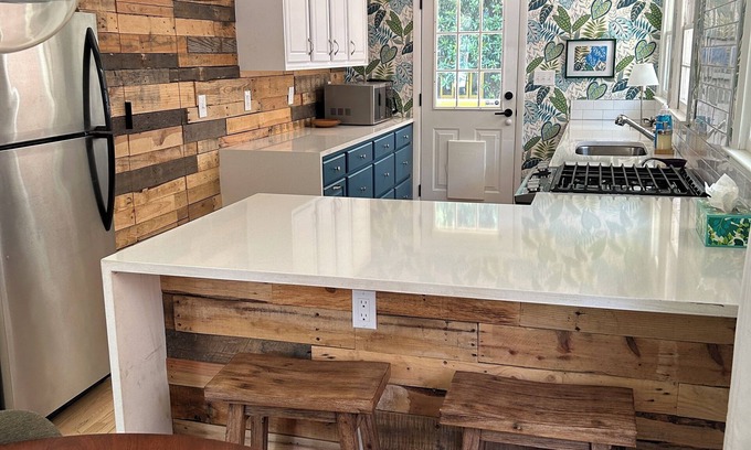 Edgewood House | Pet friendly walkable neighborhood! The Sun House - Entire home to yourself