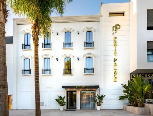 Swiss City Hotel | Petit Palace Suites Hotel