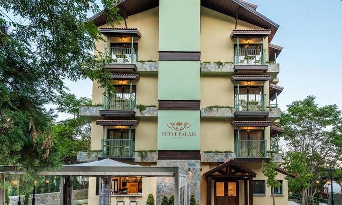 Platres Hotel | Petit Palais Platres Boutique Hotel