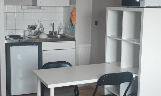 Pessac Apartment | Petit Studio Simple et Calme
