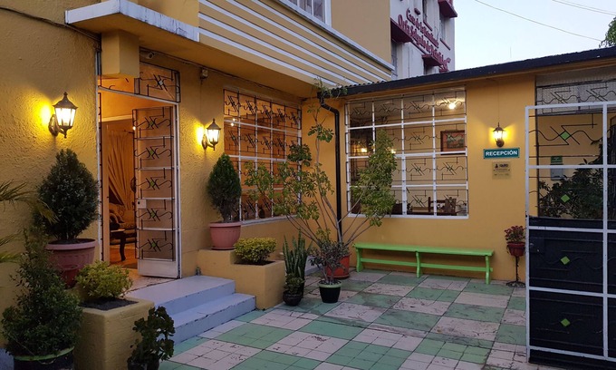 La Mariscal House | Petite Maison
