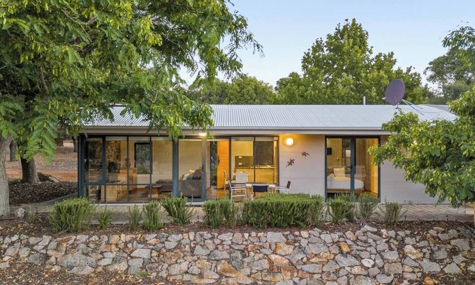 Yallingup House | Petra Olive 2 - One Bedroom House, Sleeps 2
