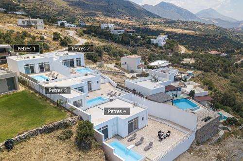 Mariou Villa | Petres Villas