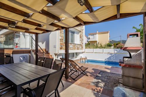 Nea Iraklitsa House | Petritis Villas B