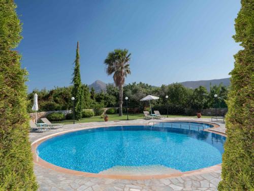 Limeniskos Apartment | Petritos Rooms and Studios