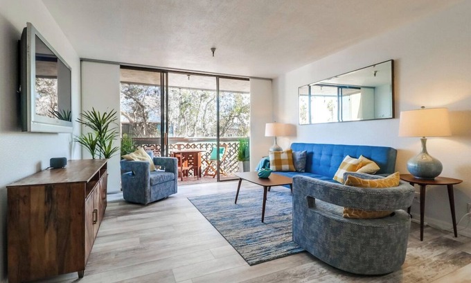 South Mission Beach Condo | Pets/parking/portableA/C-MissionBeach+BelmontPark