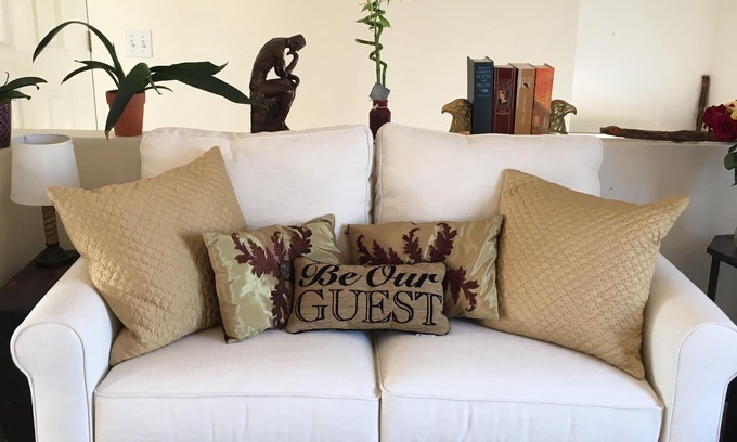 Canyon Rim House | Pets? TNJW Home In SLC! 3 Bdrm 2 Bath, Long-Term! Best Area!