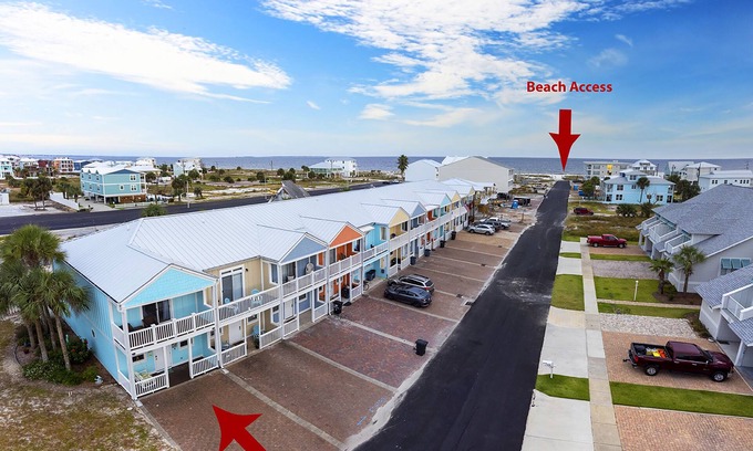 Mexico Beach House | Pets? YES! Just steps from the beach!