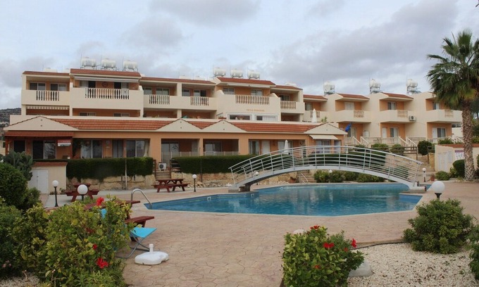Peyia Town Apartment | Peyia Paradise 2 Bedroom Apartment in a lovely quiet neighborhood