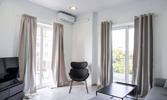 Heraklion Apartment | Phaedrus Living: Heraklion City View Flat