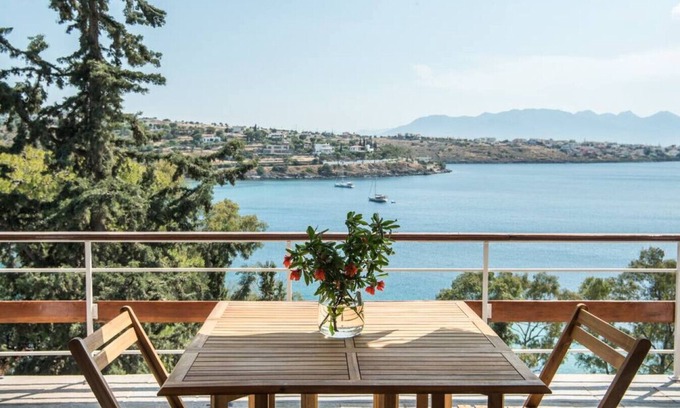 Kontos Villa | Phaedrus Living: Sea View Villa Aegina