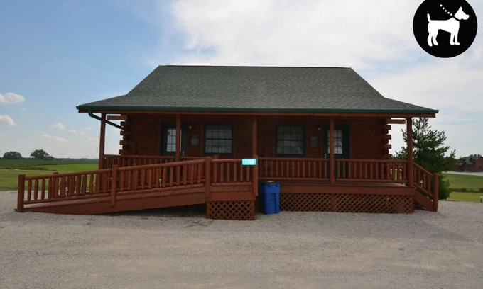 Moravia Cabin | Pheasant - Dog-Friendly - Sleeps up to Four