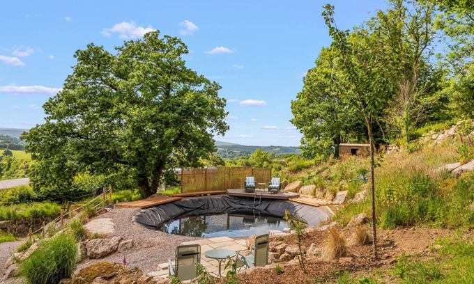 Moretonhampstead Cottage | Phillips Barn sleeps 2 guests in 1 bedroom