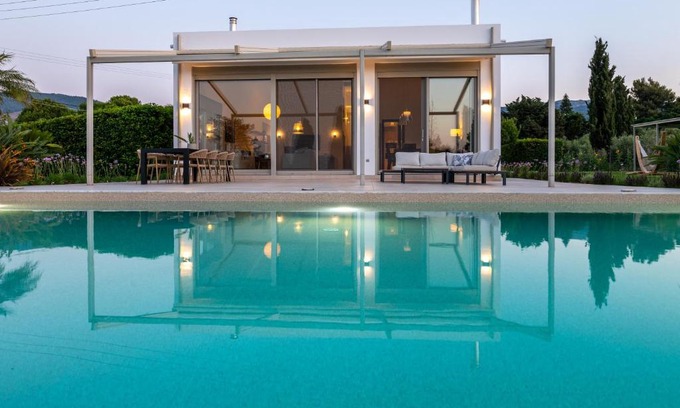 Ampavris Villa | Phillyrėa Luxury Villas