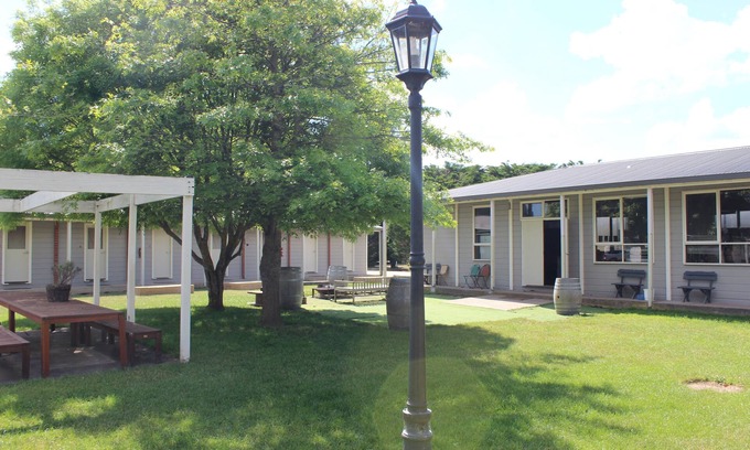 Ballan Cabin | Phoenix Park Ballan - Group Accomodation, Festival venue, Retreat