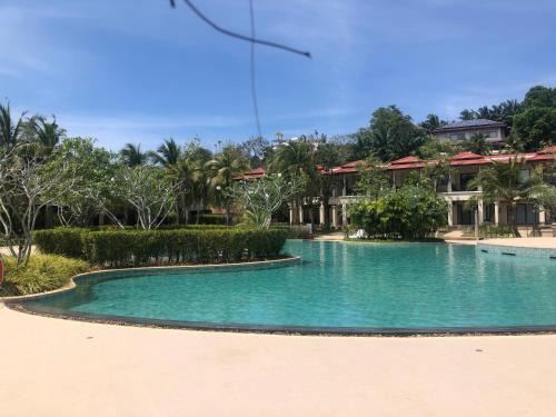 Choeng Thale Villa | Phuket 2-Bedrooms 403m2 Private Poolside XL-Family Villa