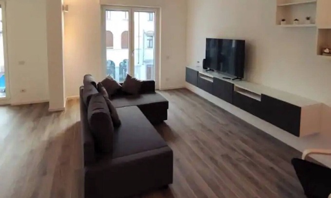 Lecco Apartment | [Piazza XX settembre] - feel the centre
