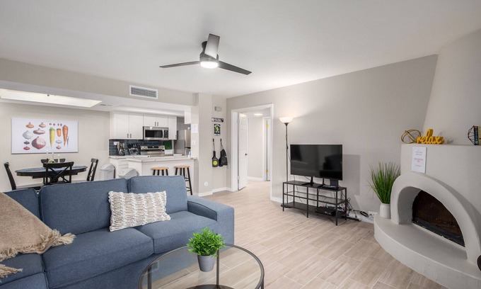 North Mountain Condo | Pickleball, 3 pools & hot tubs, gated community, free parking, New listing.