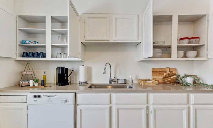 Bountiful Apartment | Pickleball Courts Close By, 5 Mins off i15