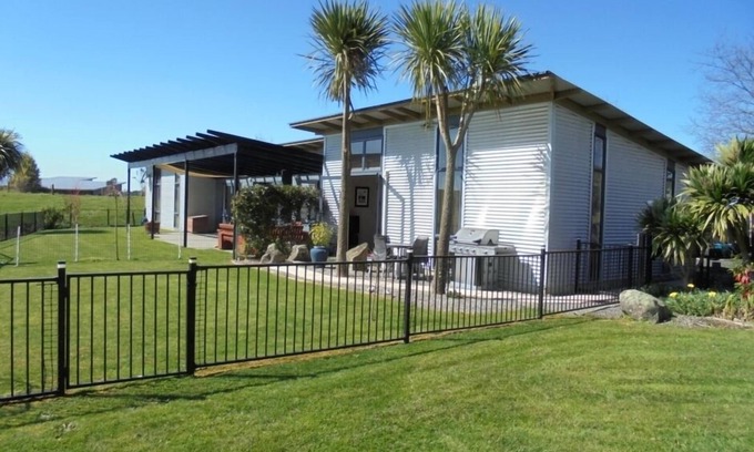 Horotiu Bed & Breakfast | Picture Postcard Hideaway