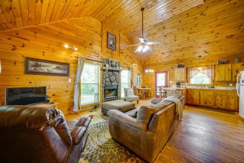 Octavia House | Picturesque Oklahoma Cabin on 80 Acres with Views!
