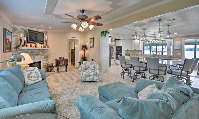 Crescent City House | Picturesque Retreat on St Johns River + Docks