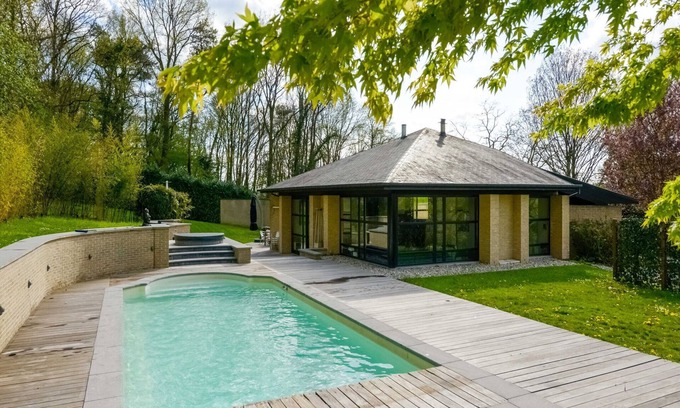 Wavre Villa | Picturesque villa with swimming pool