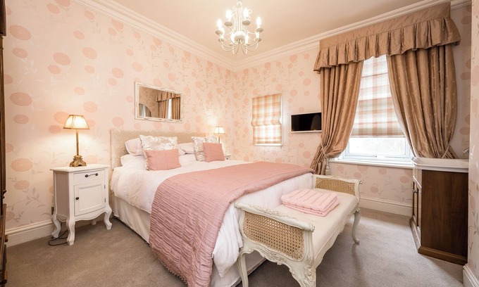 Blackpool Town Center House | Pier View House - Blackpool